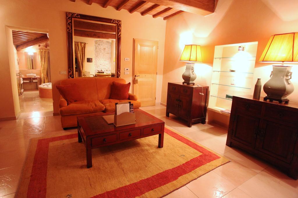 Villa Mangiacane - Small Luxury Hotels Of The World ซานกัสชาโน อิน วัลดีเปซา ภายนอก รูปภาพ