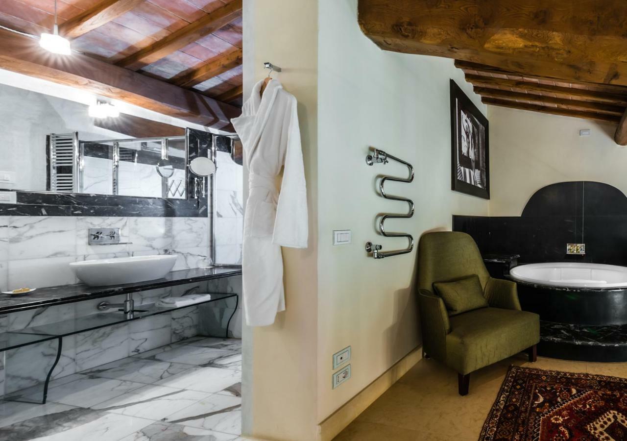Villa Mangiacane - Small Luxury Hotels Of The World ซานกัสชาโน อิน วัลดีเปซา ภายนอก รูปภาพ